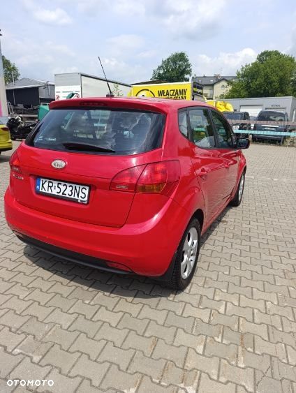 Kia Venga - 4
