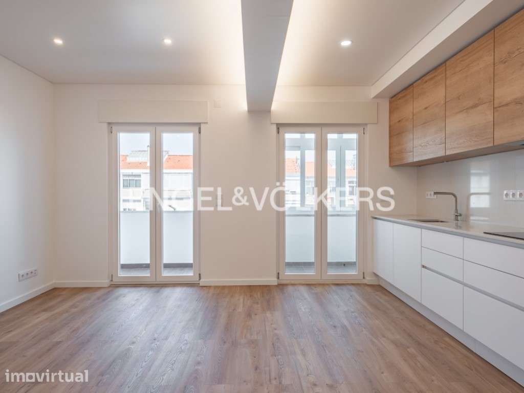 Apartamento T2+1 Totalmente Remodelado na Amadora - Grande imagem: 2/26