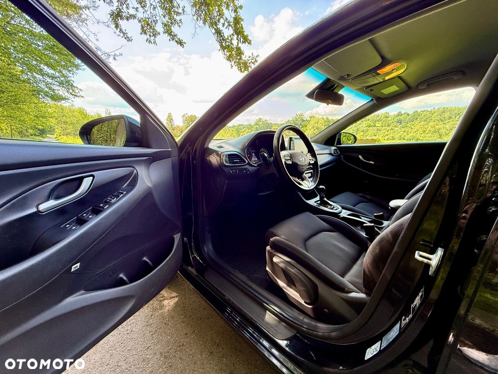 Hyundai i30 1.6 D Comfort DCT - 13