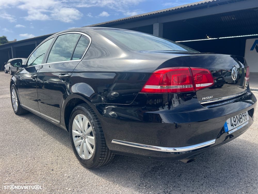 VW Passat 1.6 TDI Confortline - 14