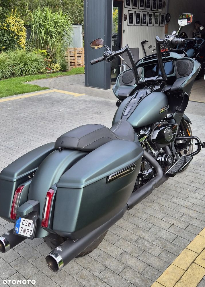 Harley-Davidson Touring Road Glide - 3
