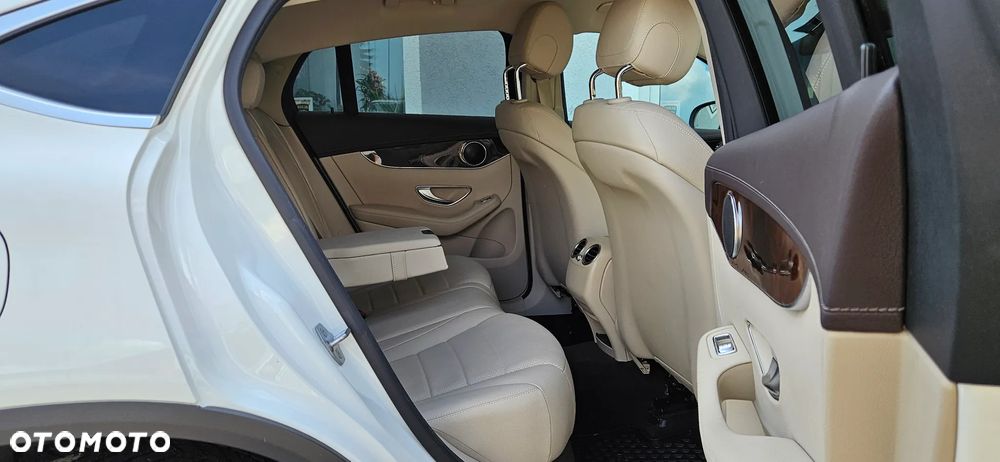 Mercedes-Benz GLC 220 d 4Matic 9G-TRONIC - 12