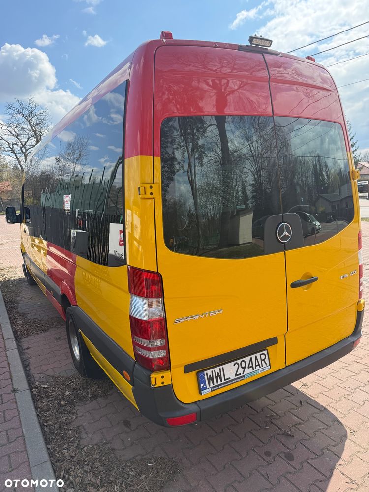 Mercedes-Benz 516 - 4