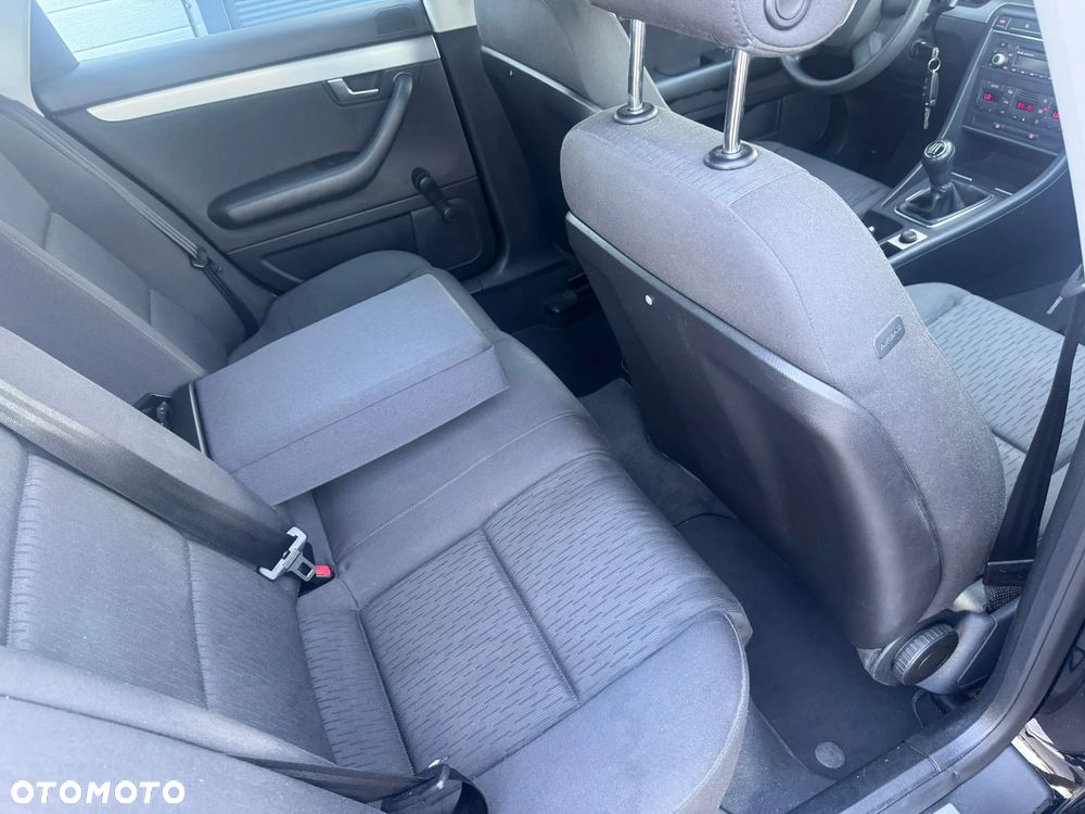 Audi A4 1.6 - 5