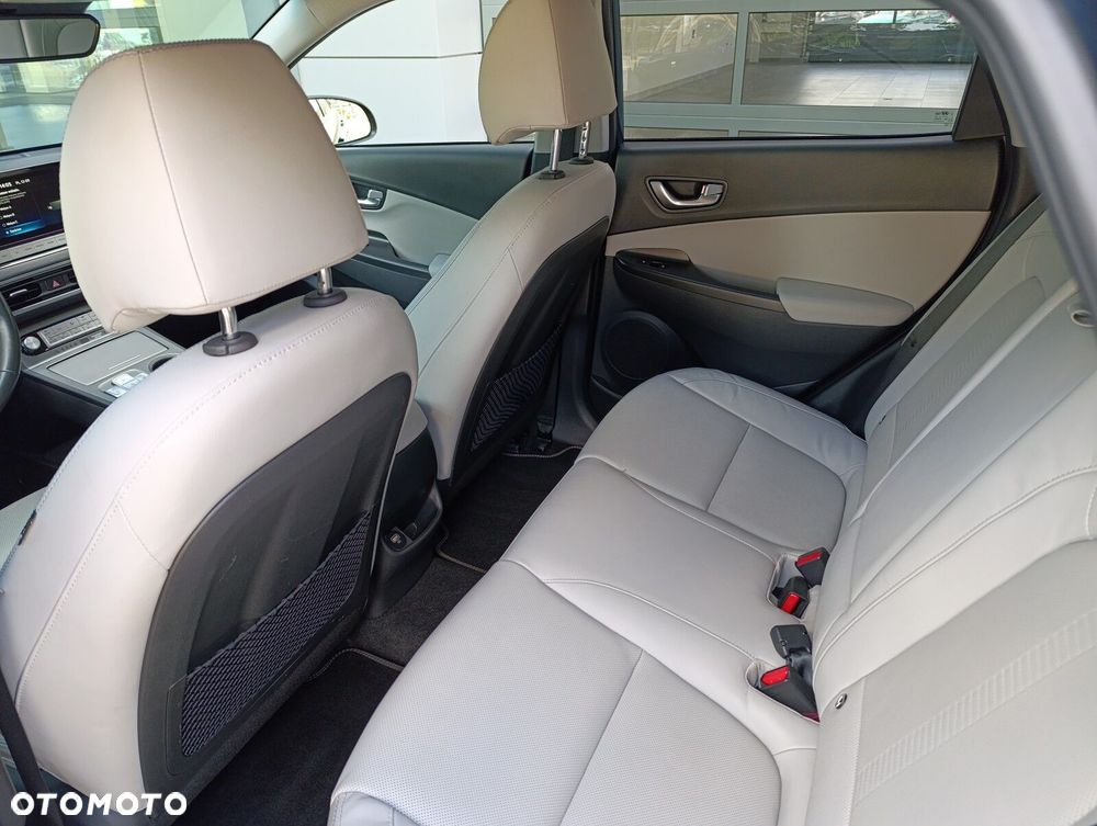 Hyundai Kona - 35