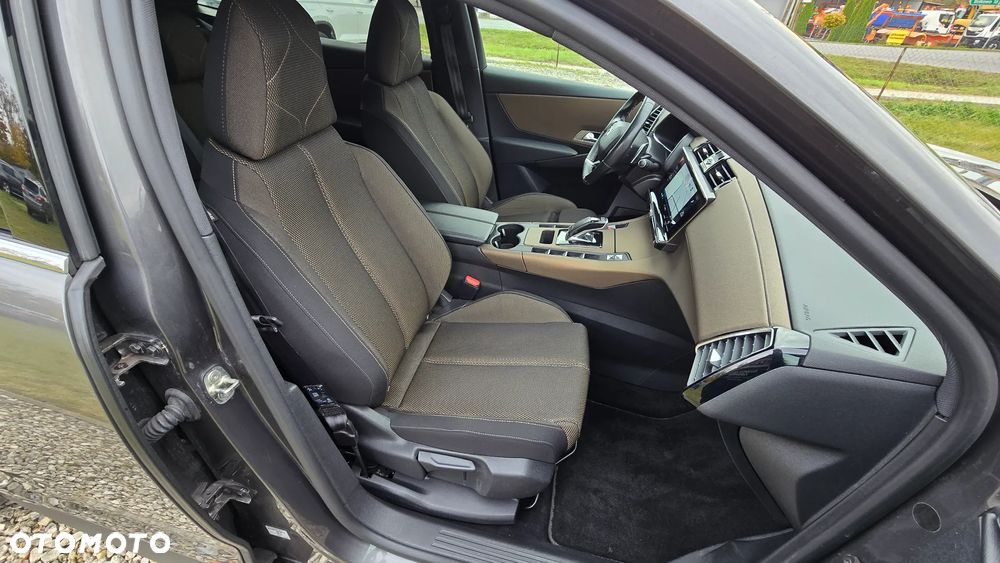 DS Automobiles DS 7 Crossback 1.6 PureTech Performance Line + - 21