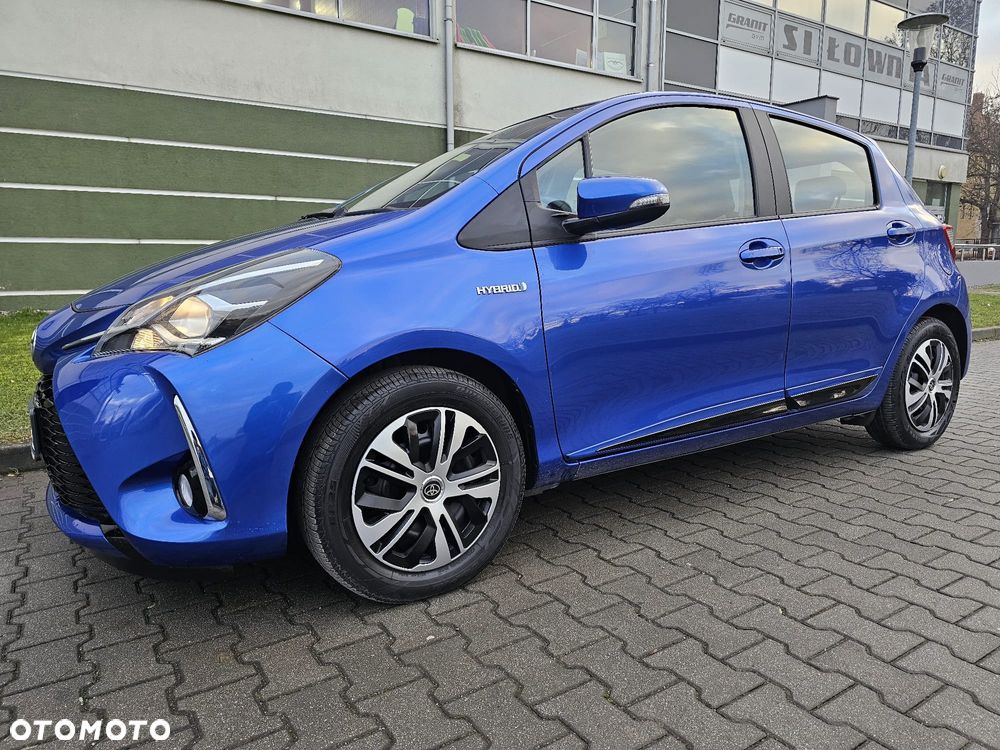 Toyota Yaris Hybrid 100 Premium EU6 - 12