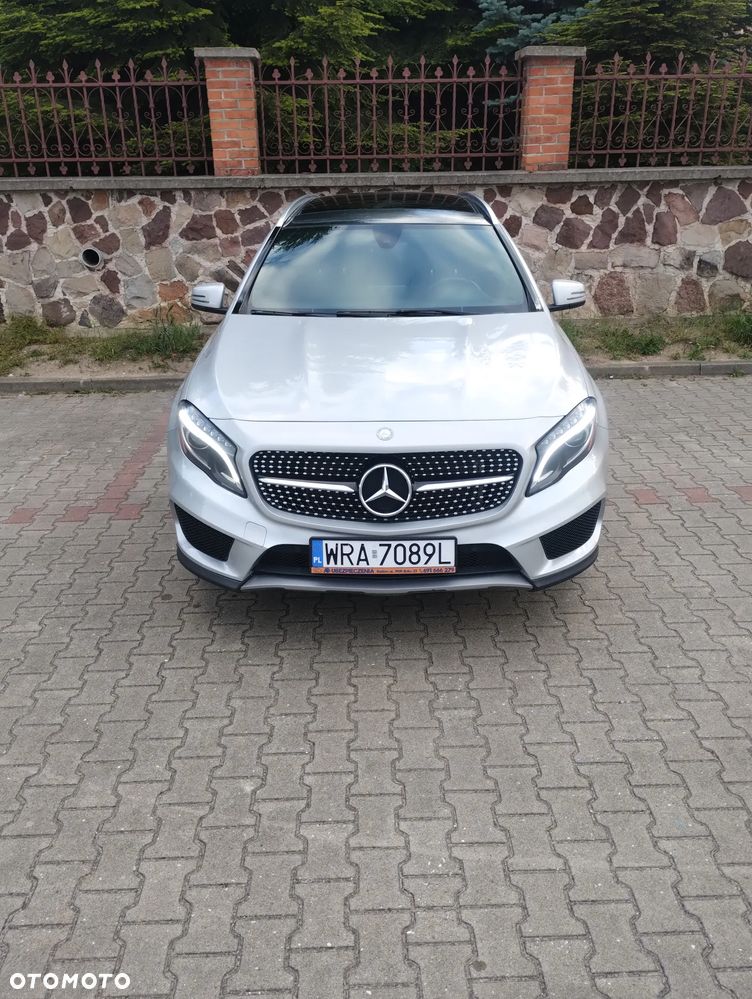 Mercedes-Benz GLA 250 4-Matic AMG Line - 8