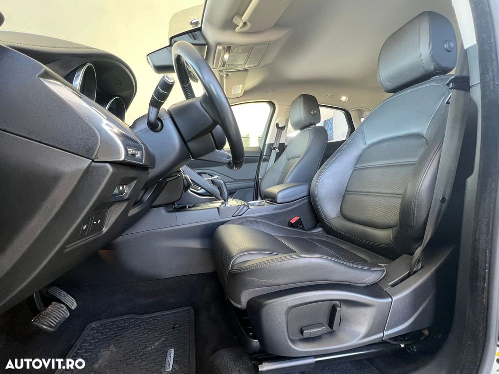 Jaguar E-Pace D180 AWD Aut. R-Dynamic S - 9