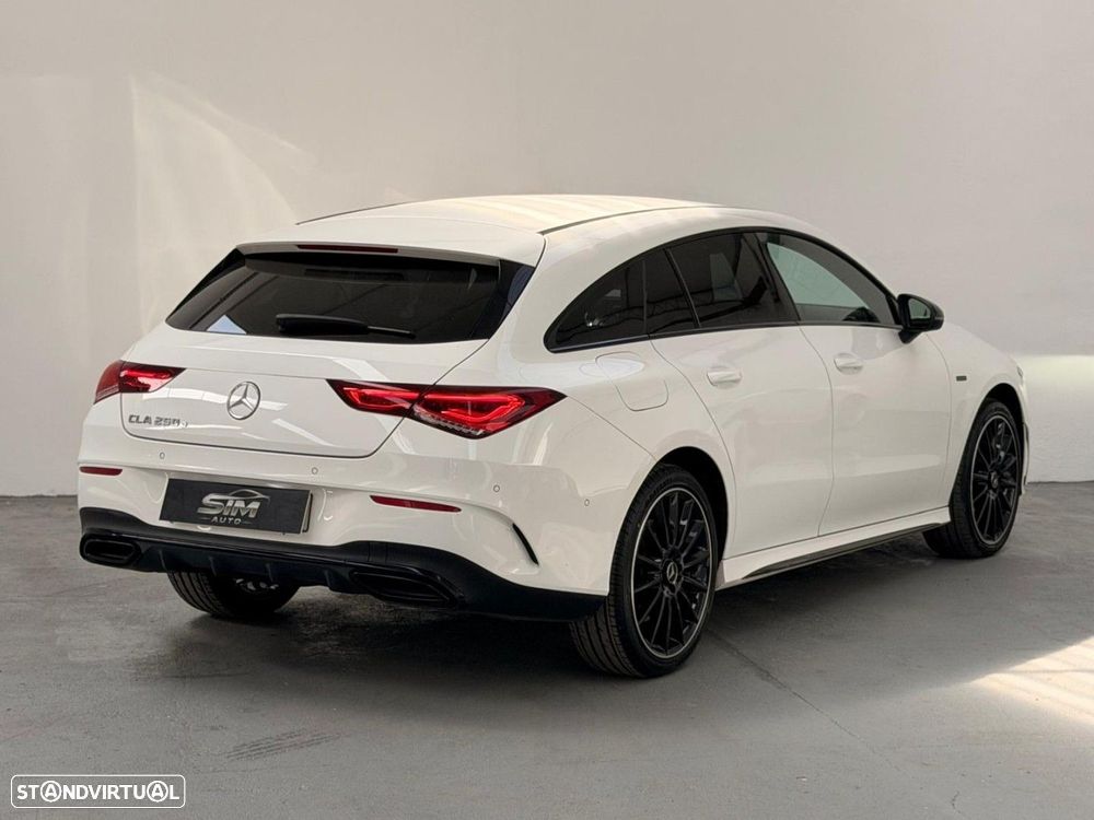 Mercedes-Benz CLA 250 e Shooting Brake AMG Line - 4