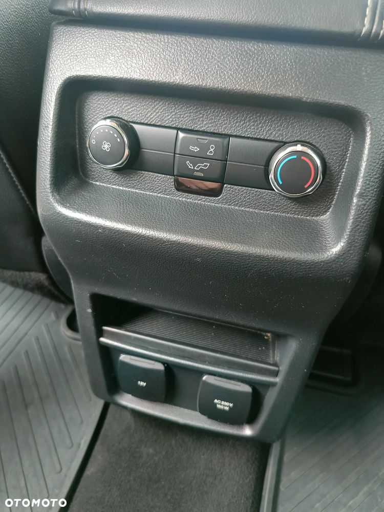 Ford Galaxy - 13