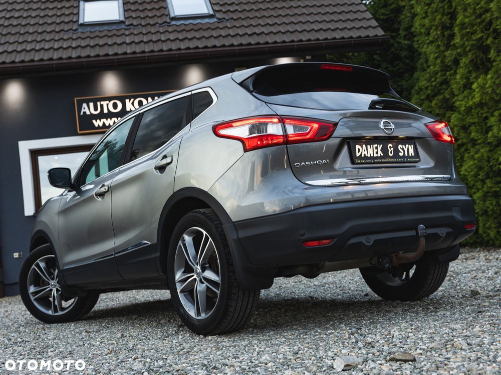 Nissan Qashqai 1.6 DCi Xtronic N-Connecta - 4