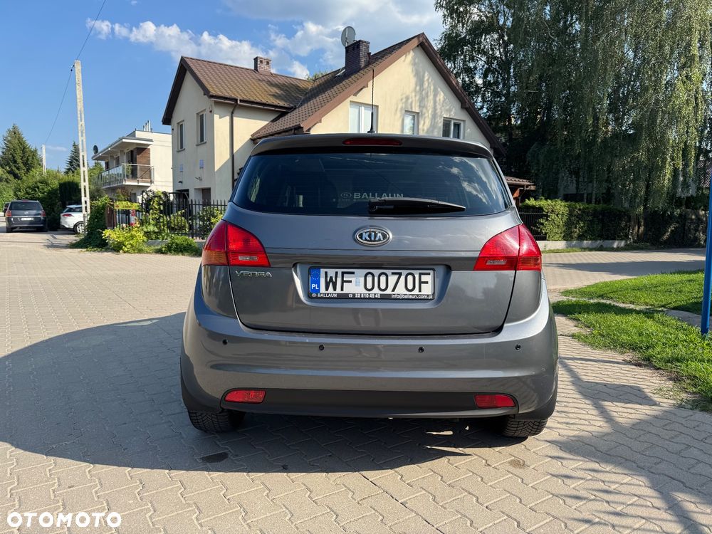 Kia Venga 1.4 L - 8