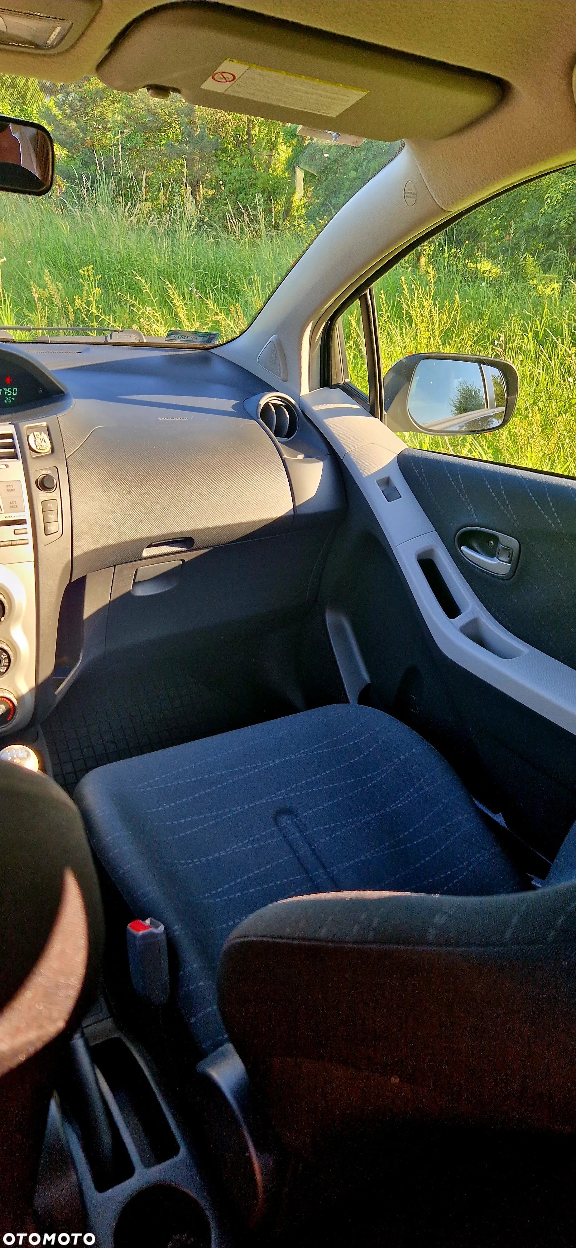 Toyota Yaris - 14