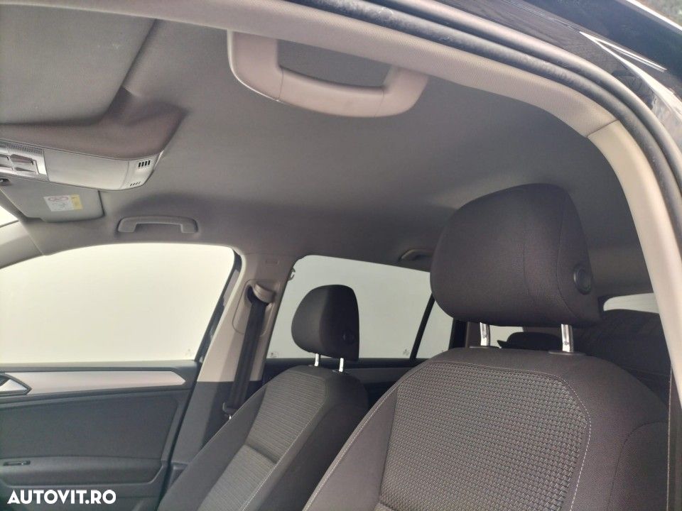 Volkswagen Tiguan - 14