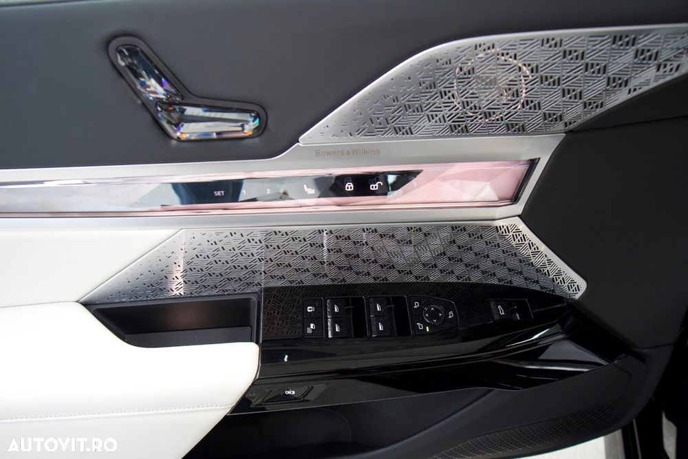 BMW Seria 7 740d xDrive MHEV - 21