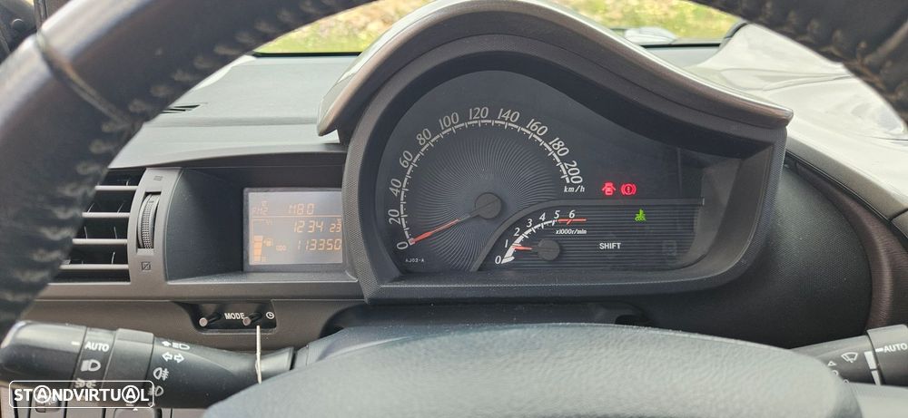 Toyota iQ 1.4 D-4D + - 10