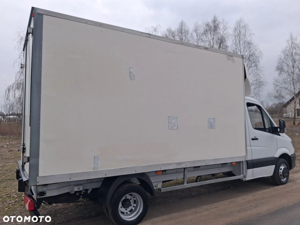 Mercedes-Benz Sprinter - 4