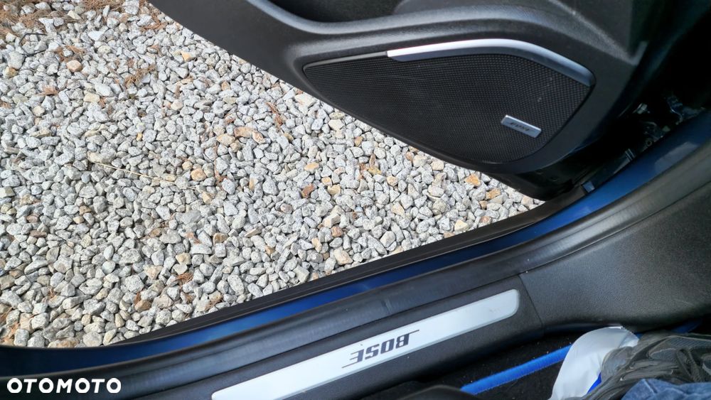 Renault Scenic ENERGY TCe 140 EDC LIMITED - 32
