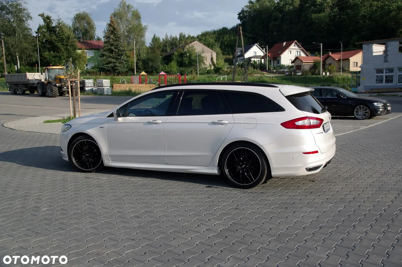 Ford Mondeo 2.0 TDCi Bi-Turbo ST-Line X PowerShift - 13