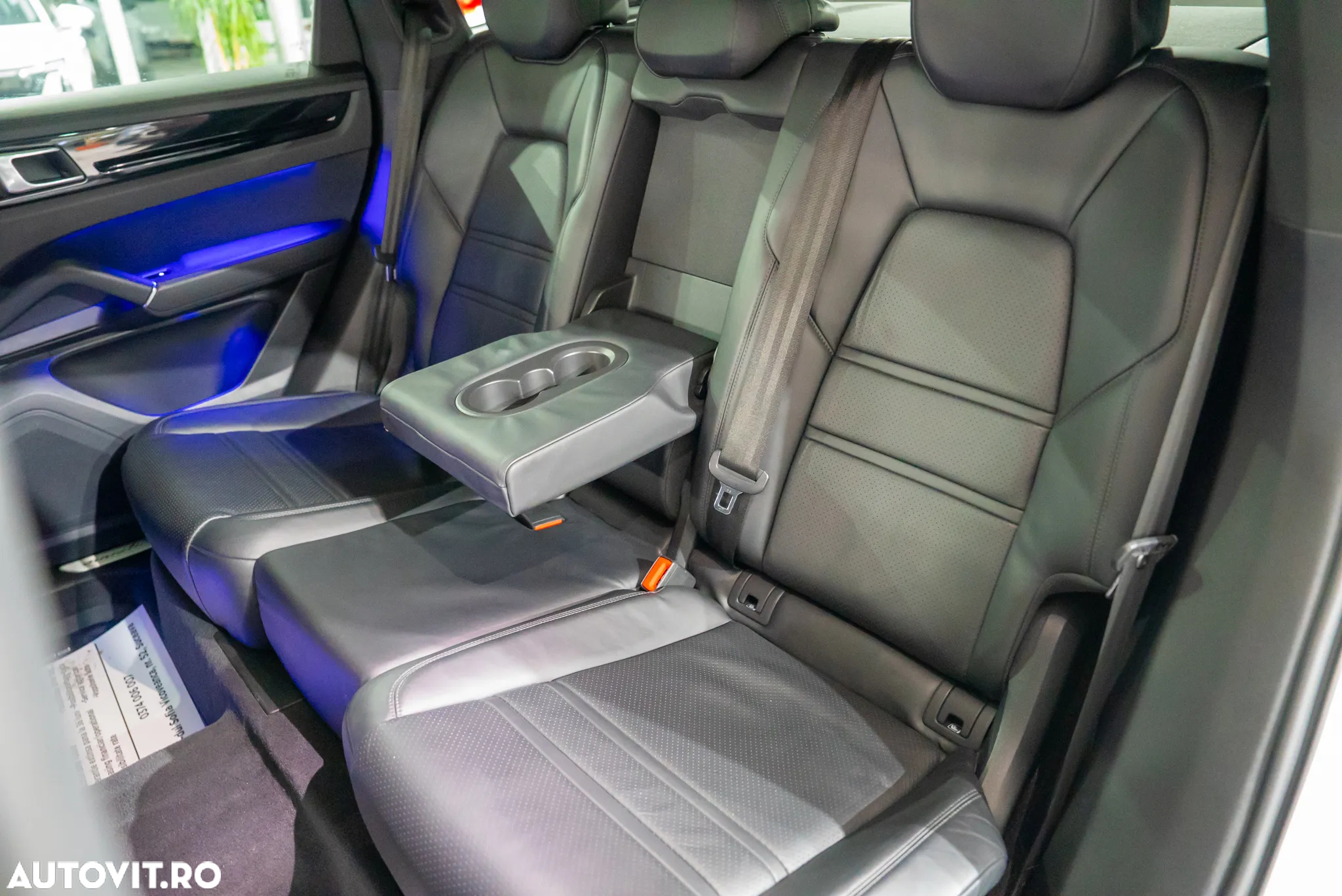 Porsche Cayenne Coupe E-Hybrid Tiptronic S Platinum Edition - 22