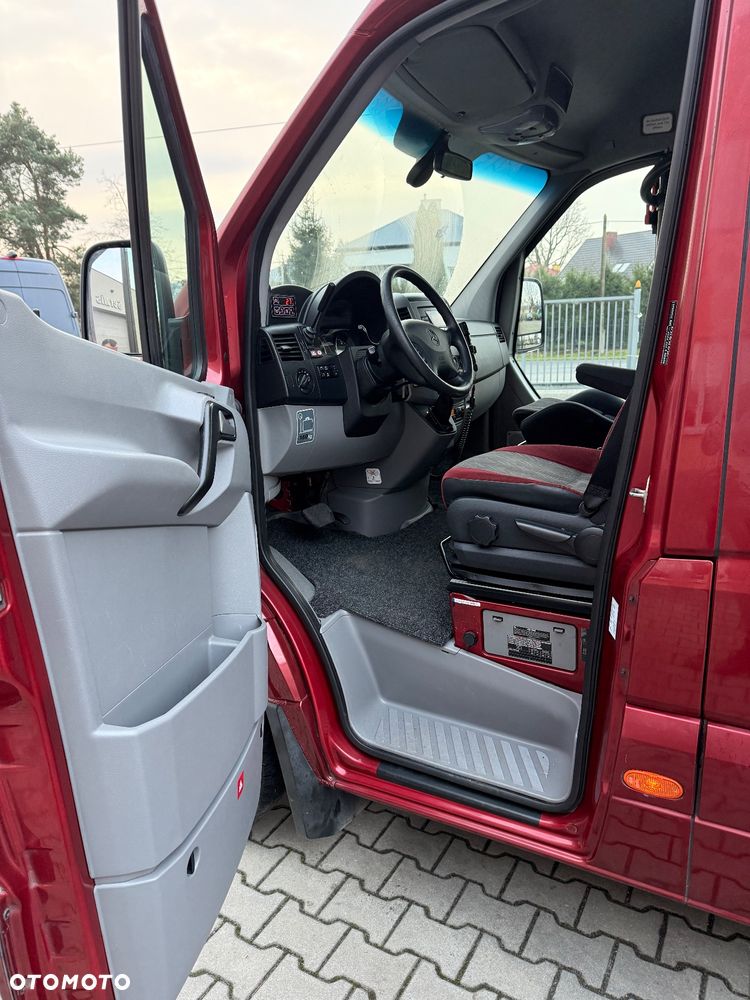 Mercedes-Benz Sprinter - 5