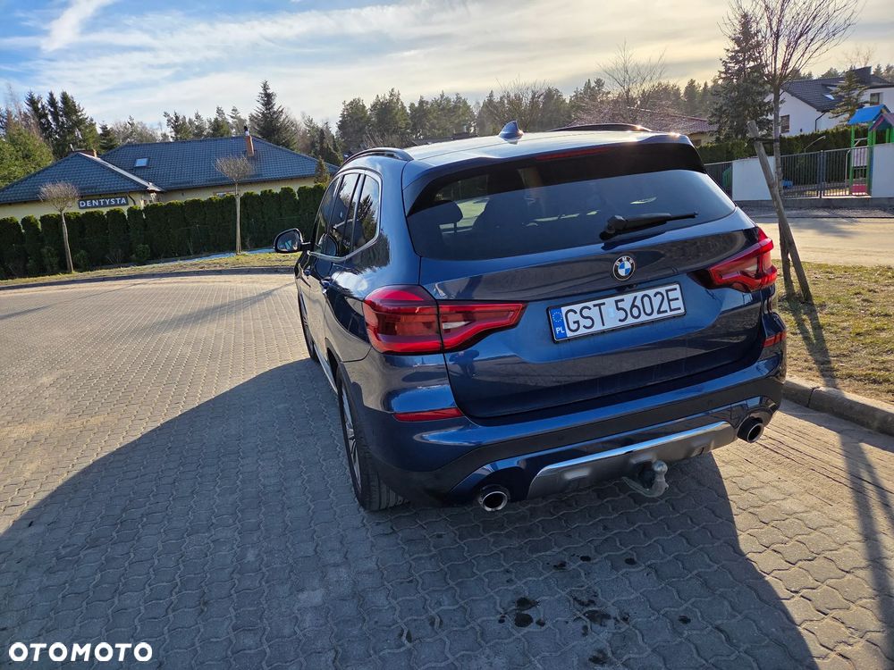 BMW X3 xDrive20d Luxury Line - 3