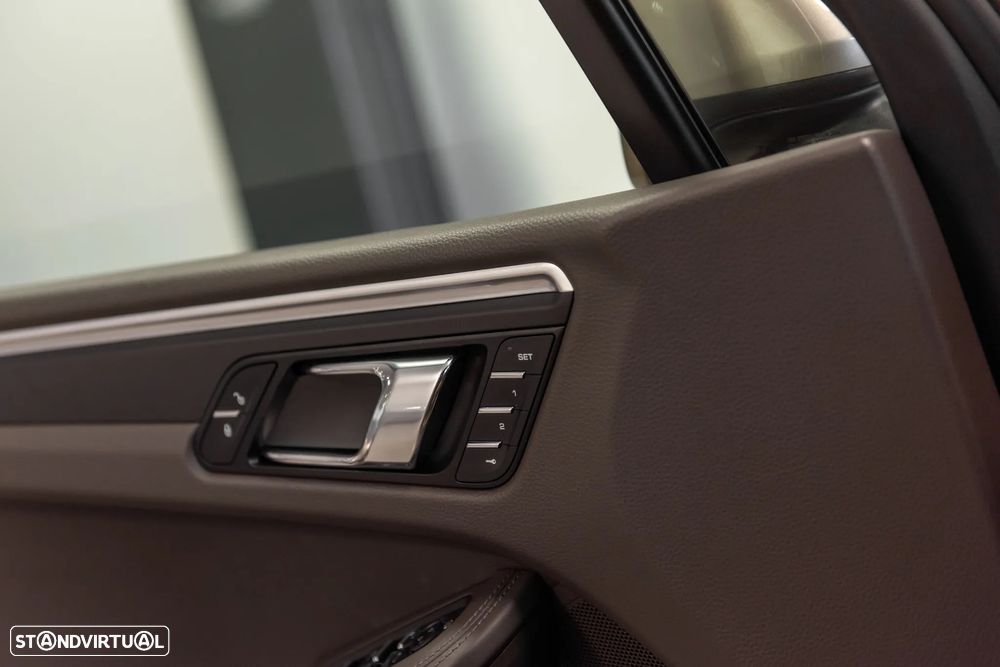 Porsche Macan Standard - 16