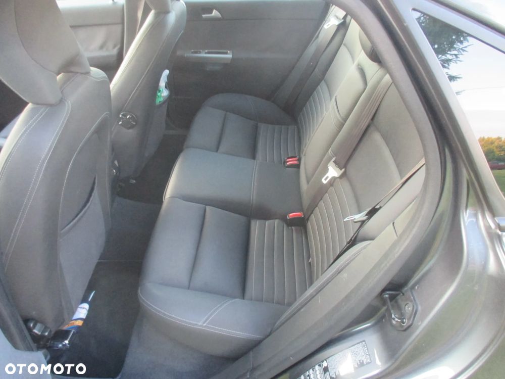 Volvo S40 2.0D - 4