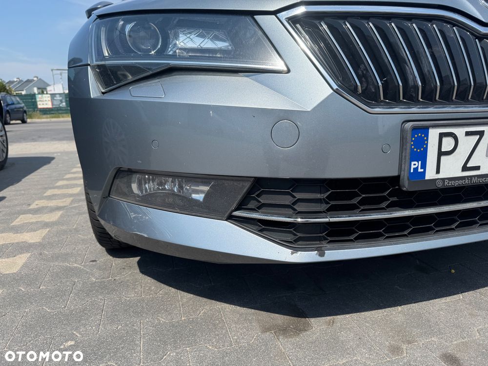 Skoda Superb 2.0 TDI 4x4 L&K DSG - 11