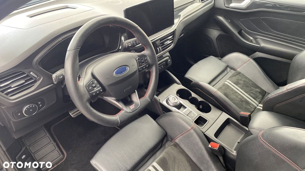 Ford Focus 2.3 EcoBoost ST X - 10