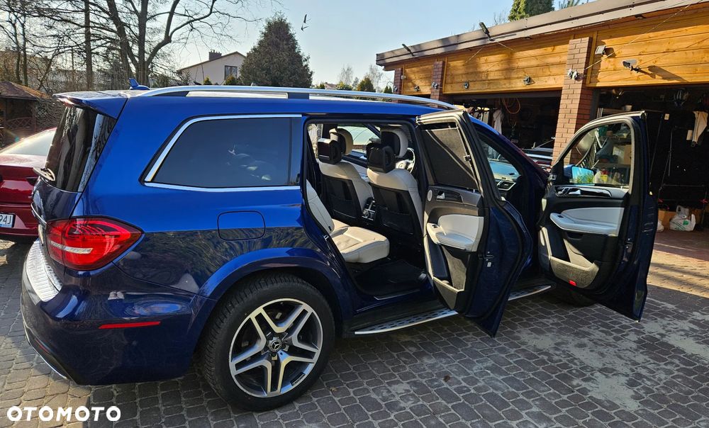 Mercedes-Benz GLS - 16