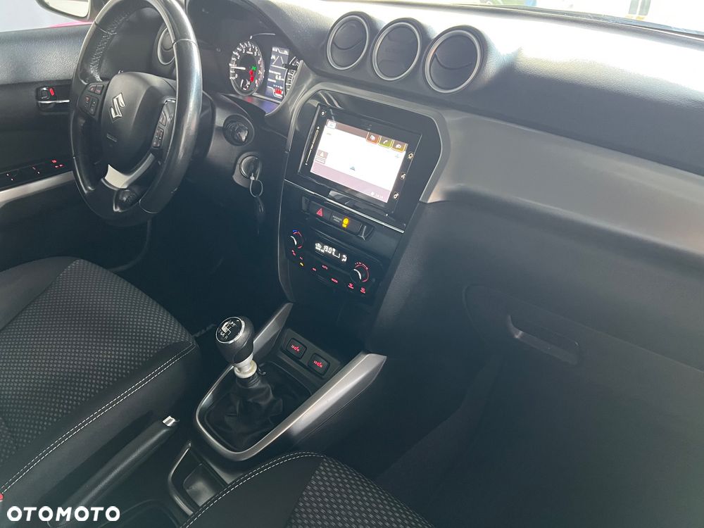 Suzuki Vitara - 36