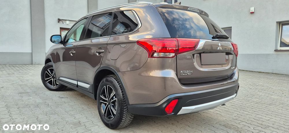 Mitsubishi Outlander 2.0 2WD Diamant Edition - 37