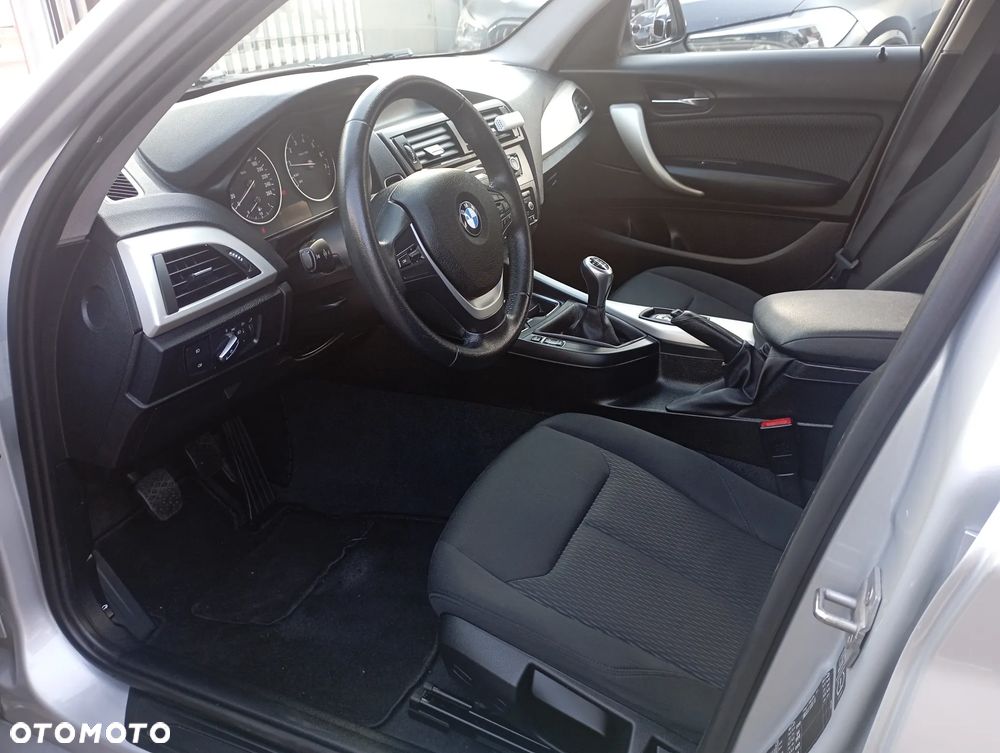 BMW Seria 1 116i - 7