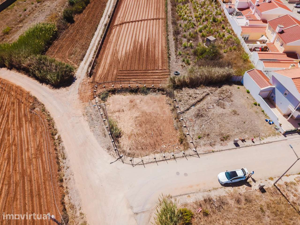 Excelente lote com projeto aprovado para moradia T3 com garagem e ... - Grande imagem: 3/19