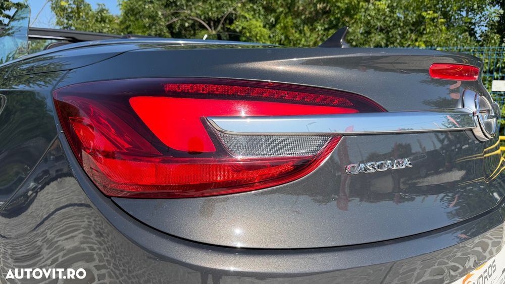 Opel Cascada 2.0 CDTI ECOTEC Start/Stop Cosmo - 22