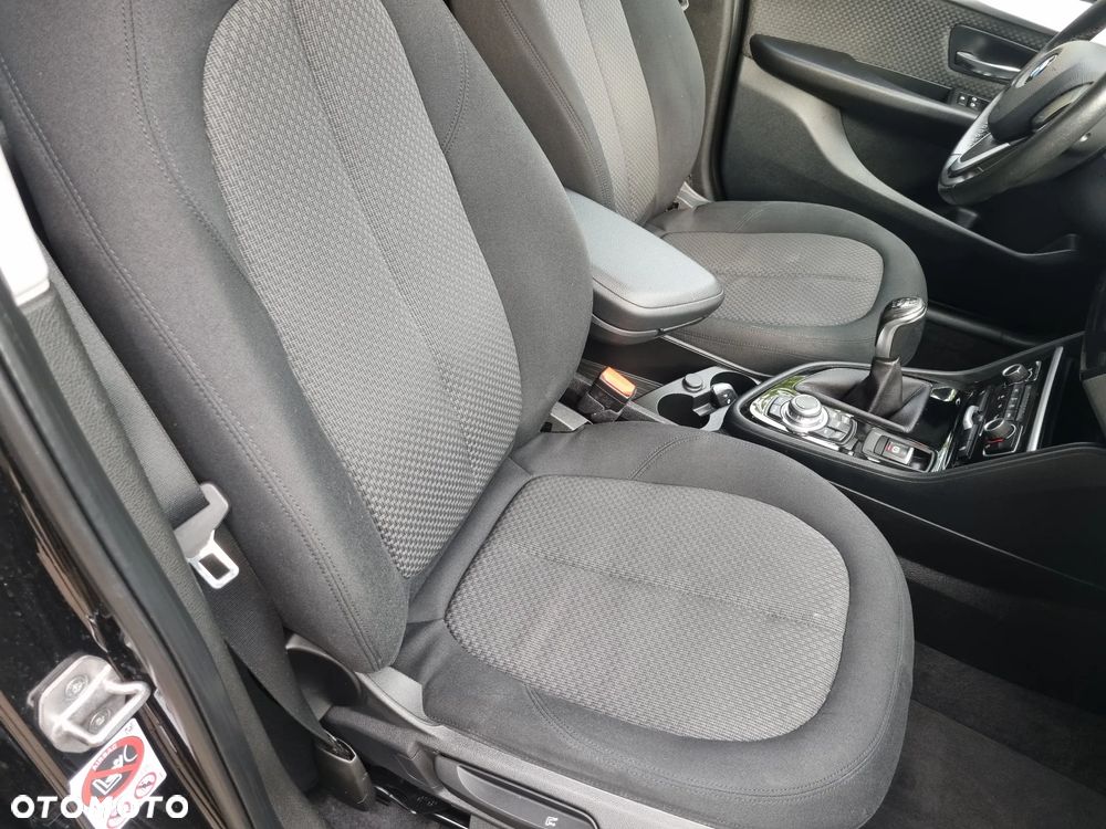 BMW Seria 2 216d Sport Line - 21