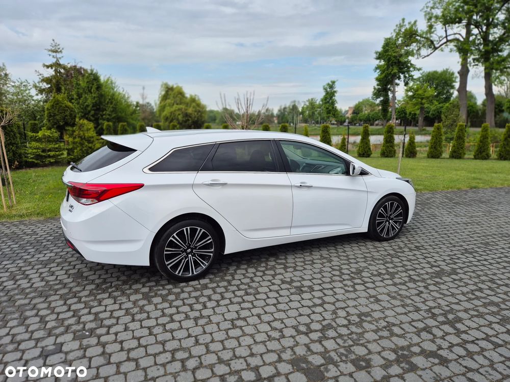 Hyundai i40 Kombi 1.7 CRDi DCT Premium - 24