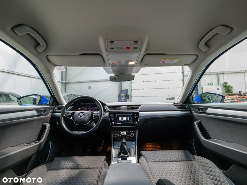 Skoda Superb 1.5 TSI Ambition - 14