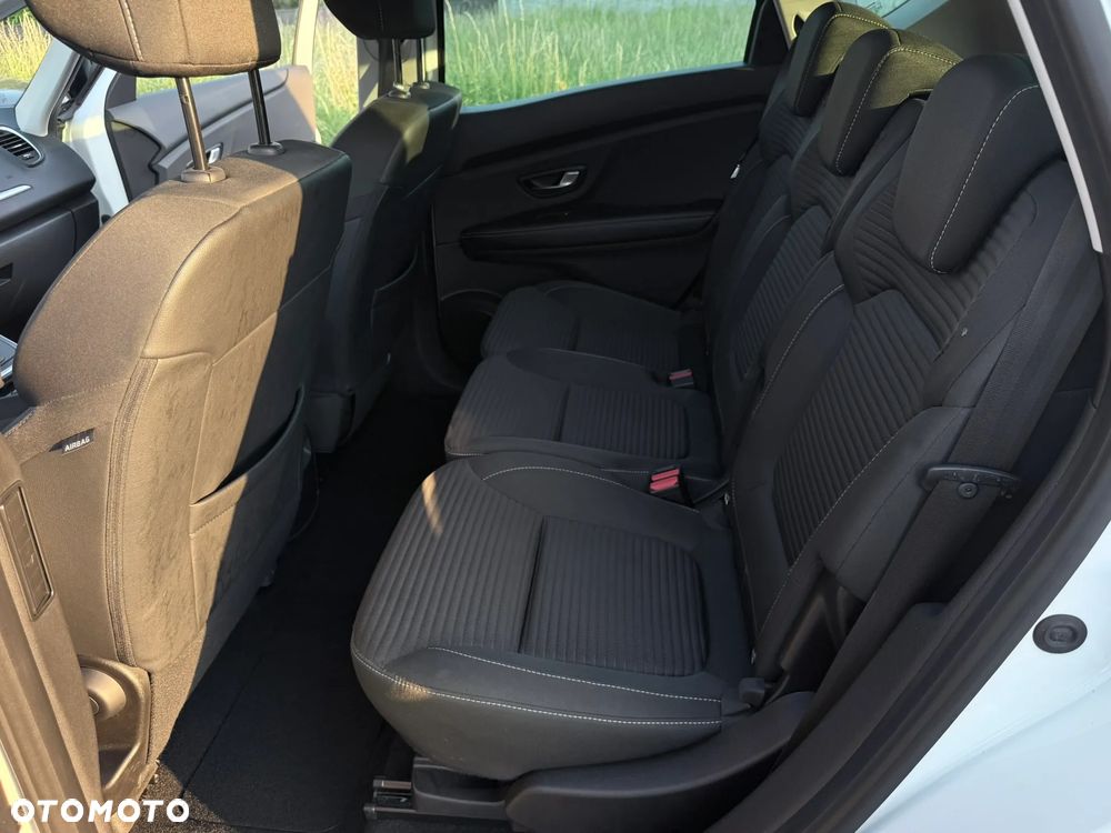 Renault Scenic - 20
