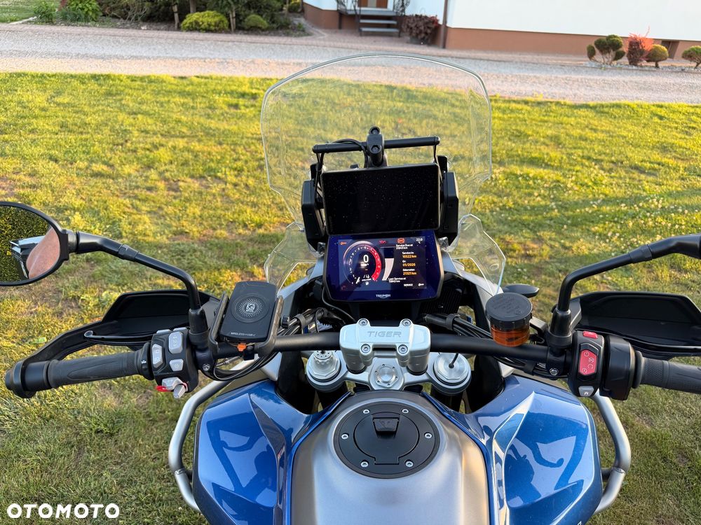Triumph Tiger - 9