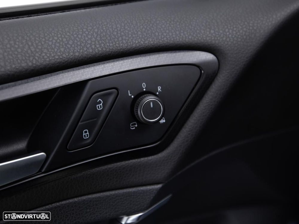 VW Golf 2.0 TSI R DSG - 18