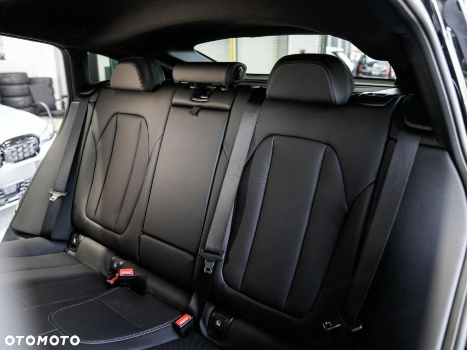 BMW X4 - 13