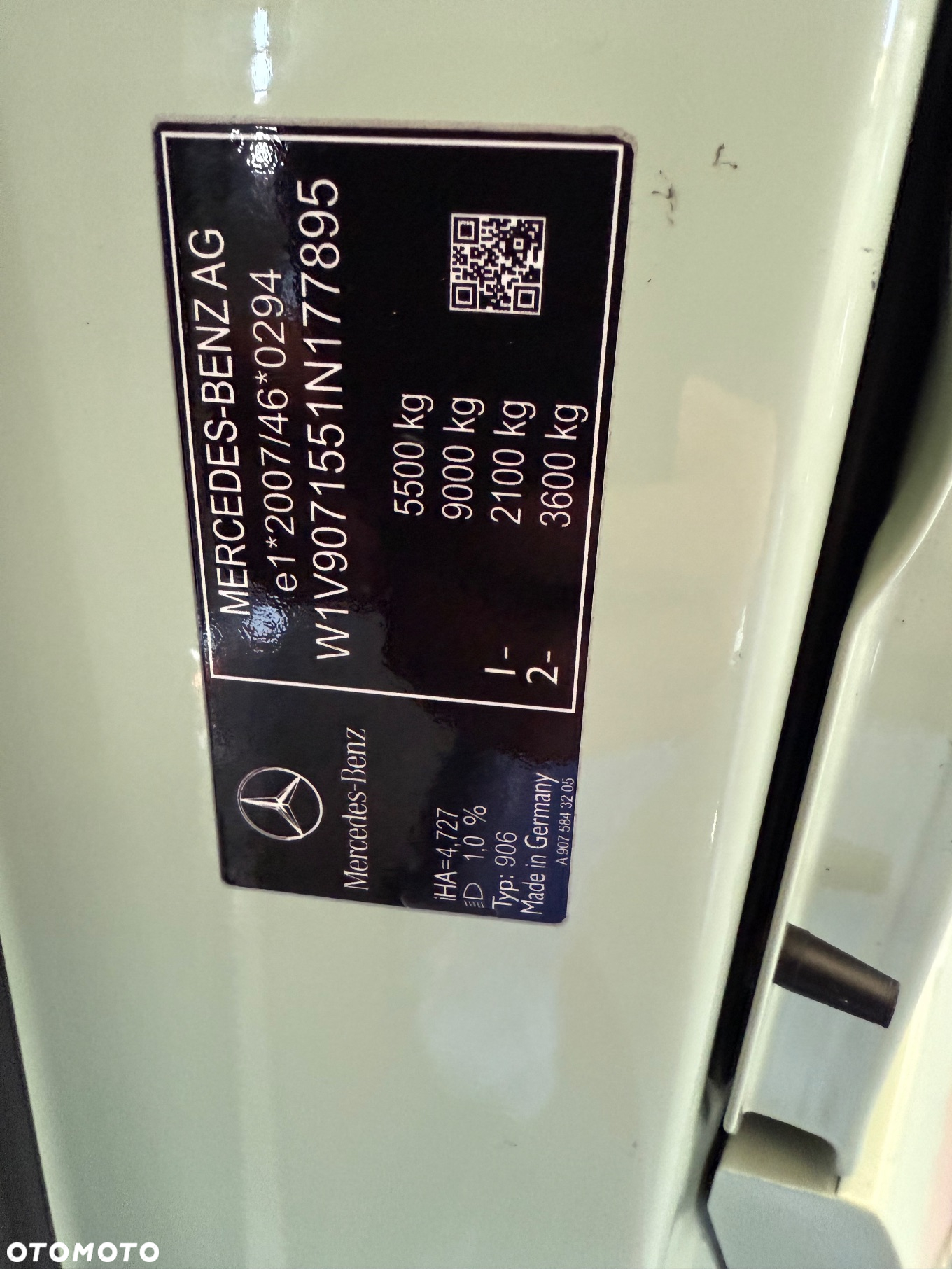 Mercedes-Benz Sprinter - 16
