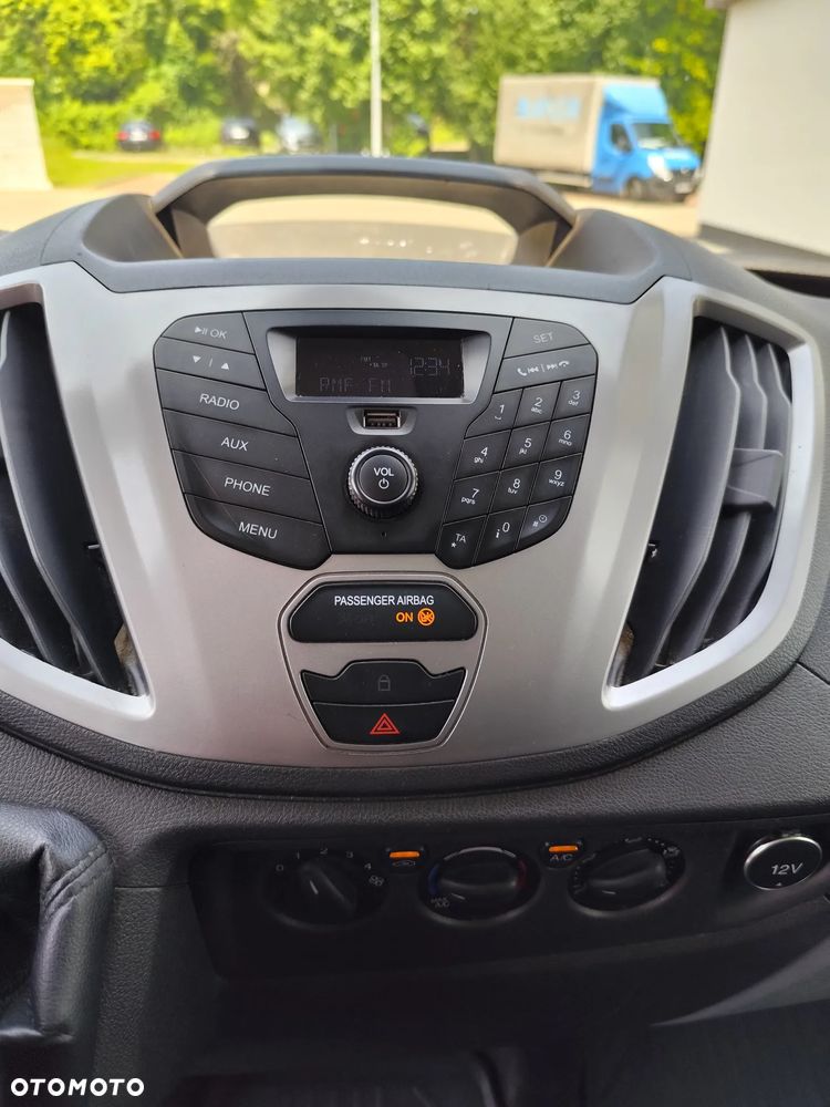 Ford Transit - 11