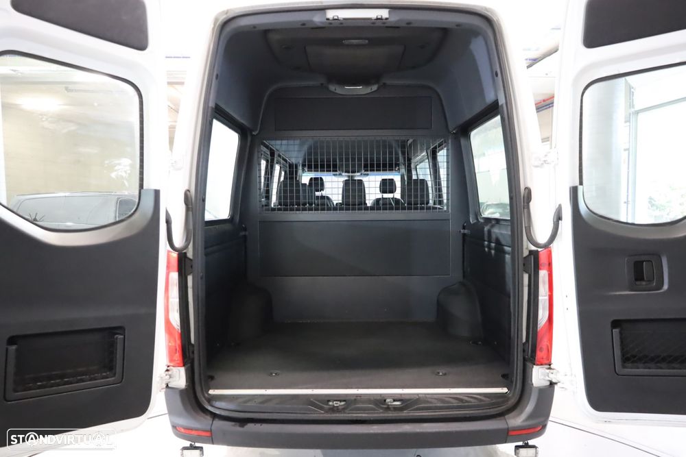 Mercedes-Benz Sprinter 315 CDI/43 Luxo (2+2+2+3) - 8