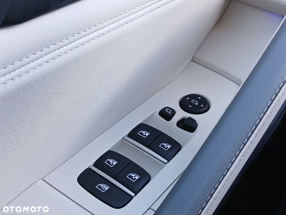 BMW X6 - 25