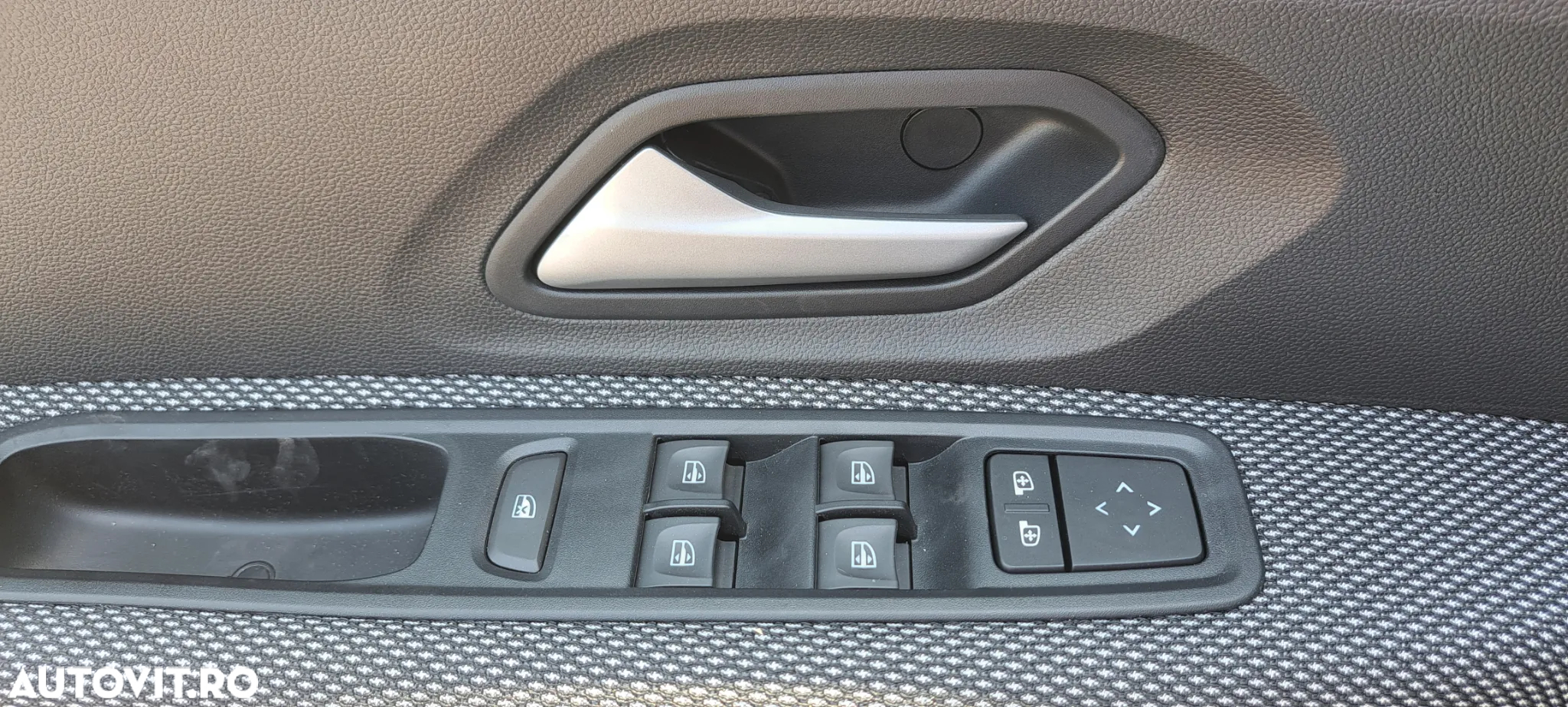 Dacia Logan ECO-G 100 MT6 Prestige - 10