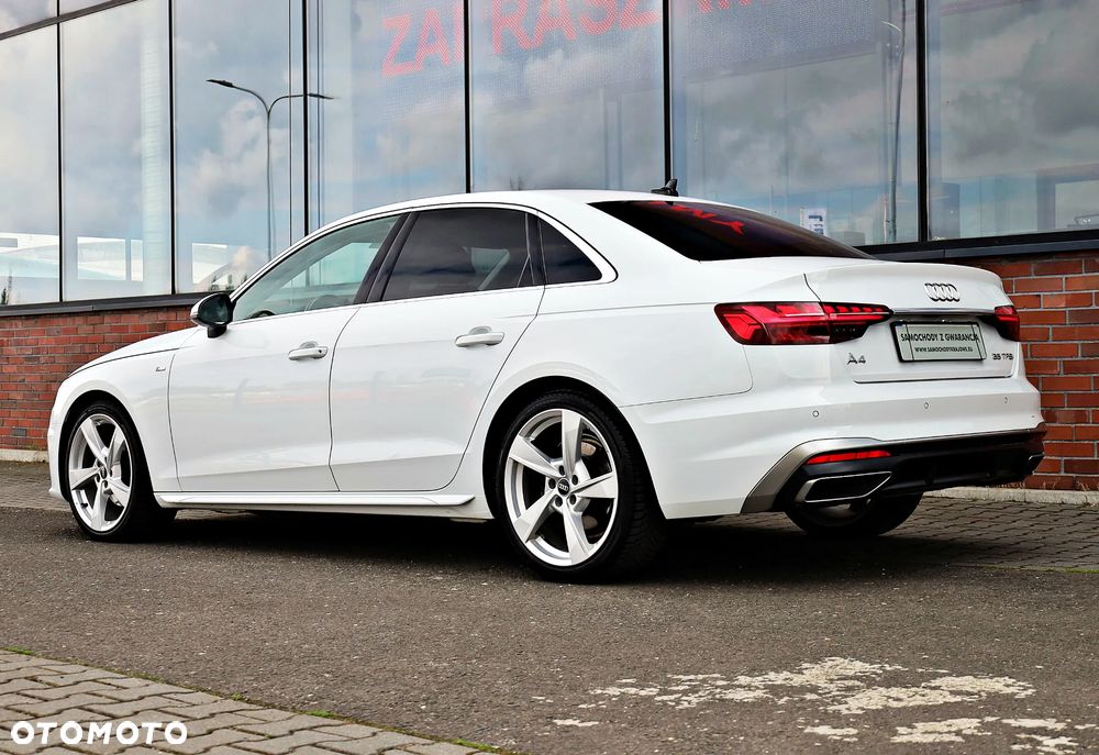 Audi A4 Limousine 35 TFSI mHEV S Line S tronic - 11